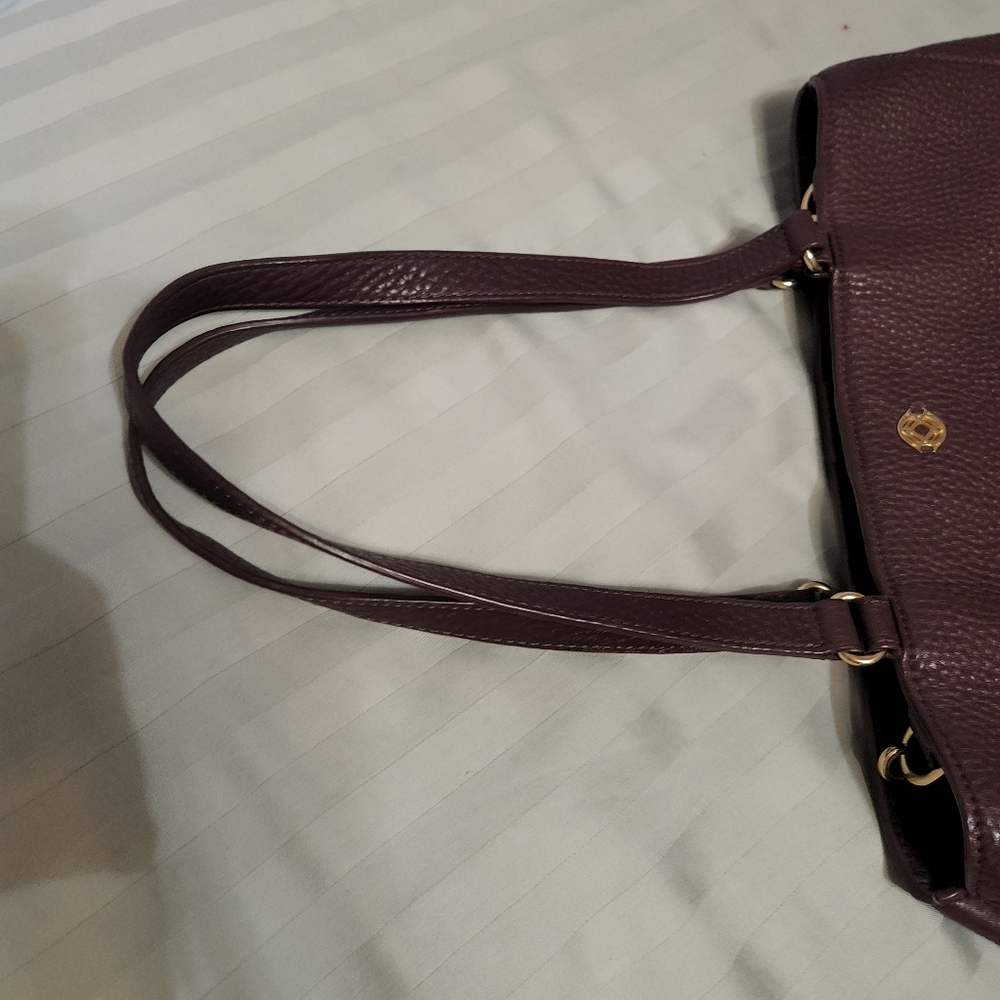 Women handbag
